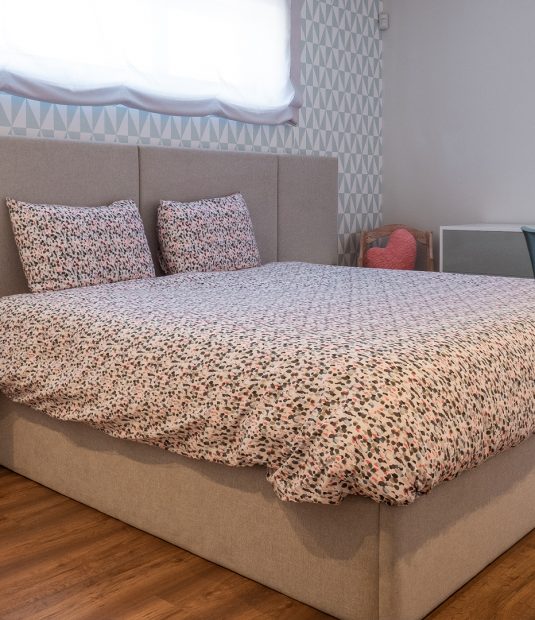 Quarto-menina-requintado-moderno